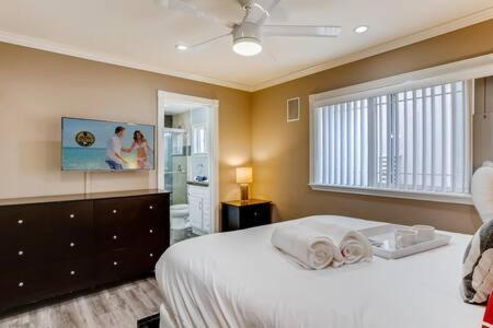 Вилла Awesome 3Br 1 Block To Ocean Fast Wifi C1 Ньюпорт-Бич Экстерьер фото