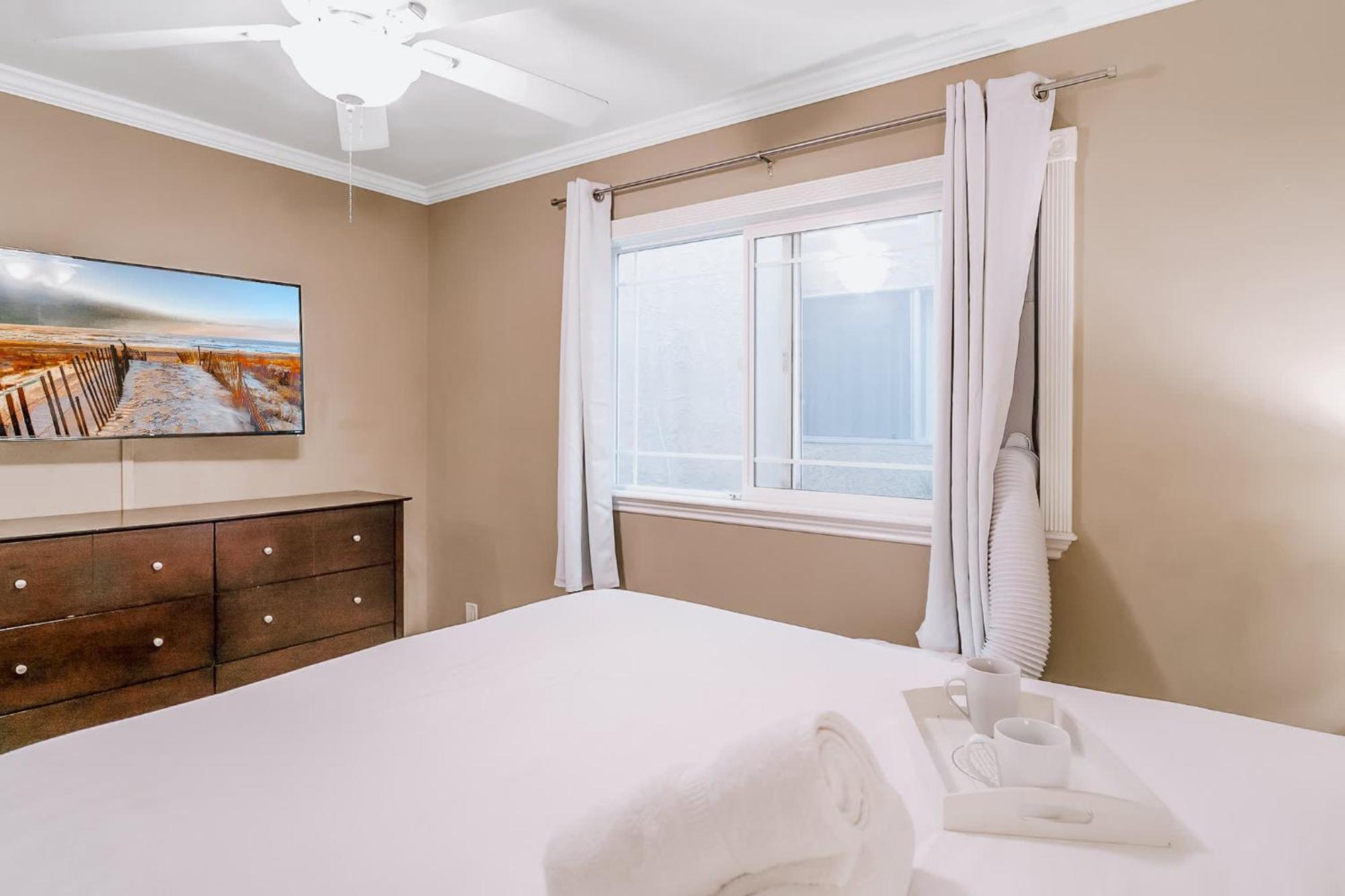 Вилла Awesome 3Br 1 Block To Ocean Fast Wifi C1 Ньюпорт-Бич Экстерьер фото